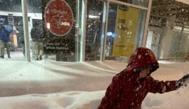 Winter storm dumps 60 cm of snow in parts of GTHA