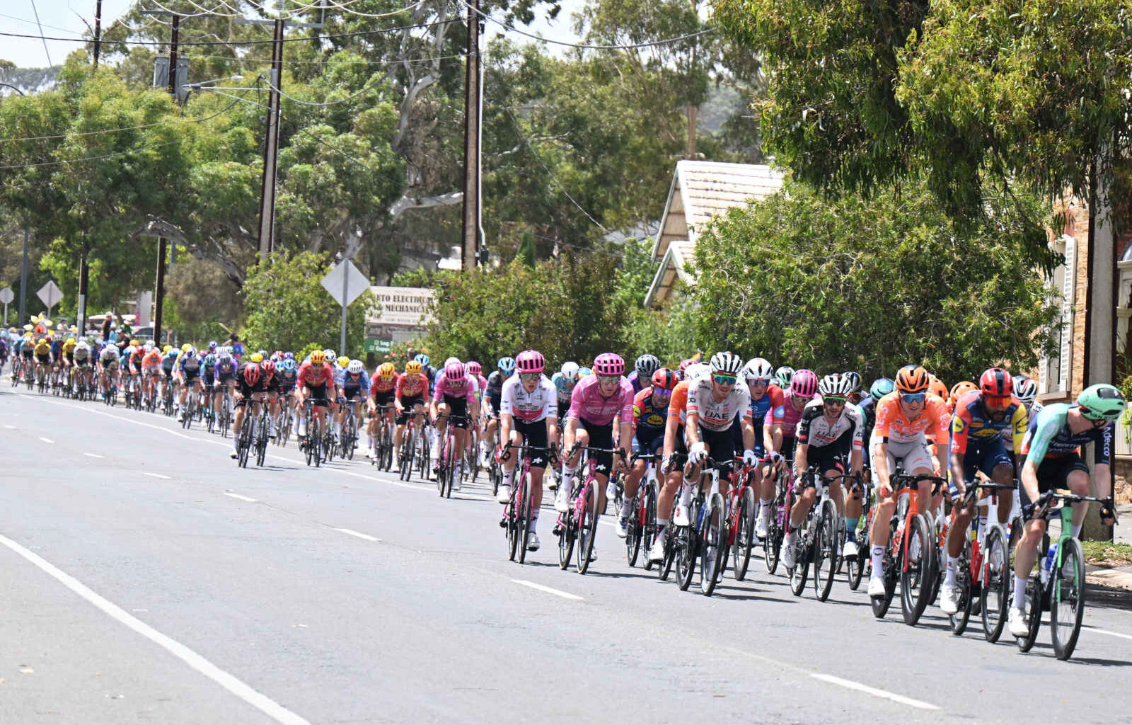 Vernon powers to maiden NSN win on reshaped Queen stage