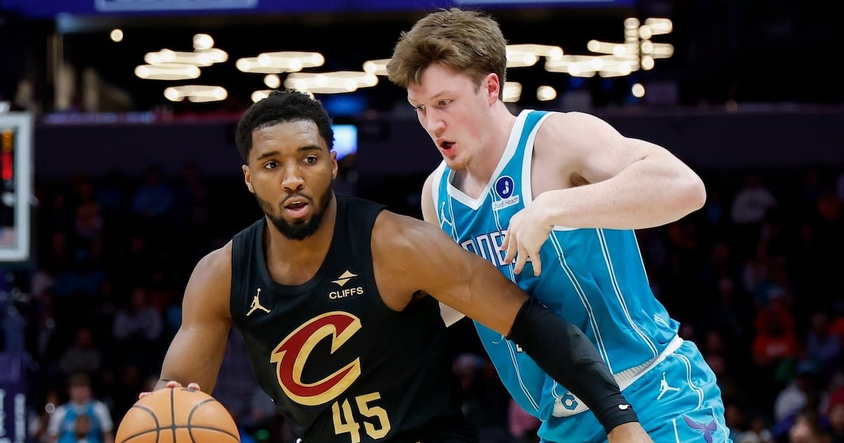 Donovan Mitchell scores 24 as Cleveland Cavaliers use fast start to beat Charlotte Hornets