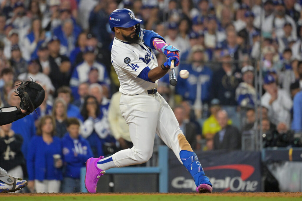 Dodgers Likely To Keep Teoscar Hernandez