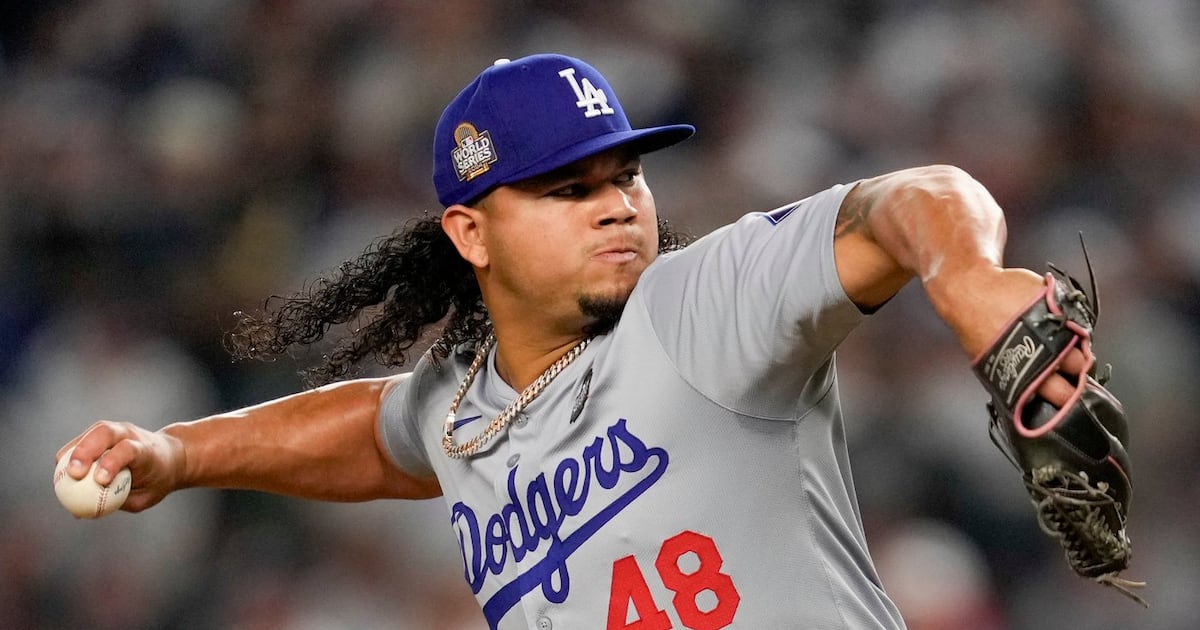 Graterol, Garrett and Wesneski agree to contracts, leaving 166 set to swap salaries with teams