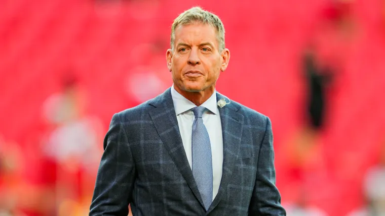 Dolphins bring in Cowboys Hall of Famer Troy Aikman as part of general manager search image