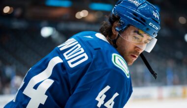 Canucks made a new contract offer to keep Kiefer Sherwood