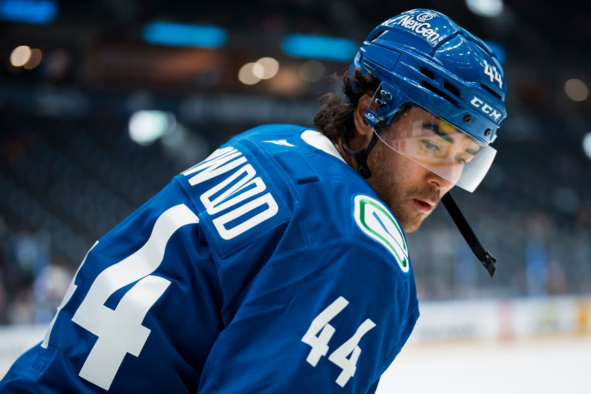 Canucks made a new contract offer to keep Kiefer Sherwood
