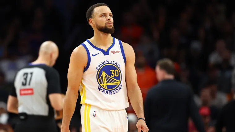 Warriors' Stephen Curry makes six-word trade statement after Giannis Antetokounmpo news image