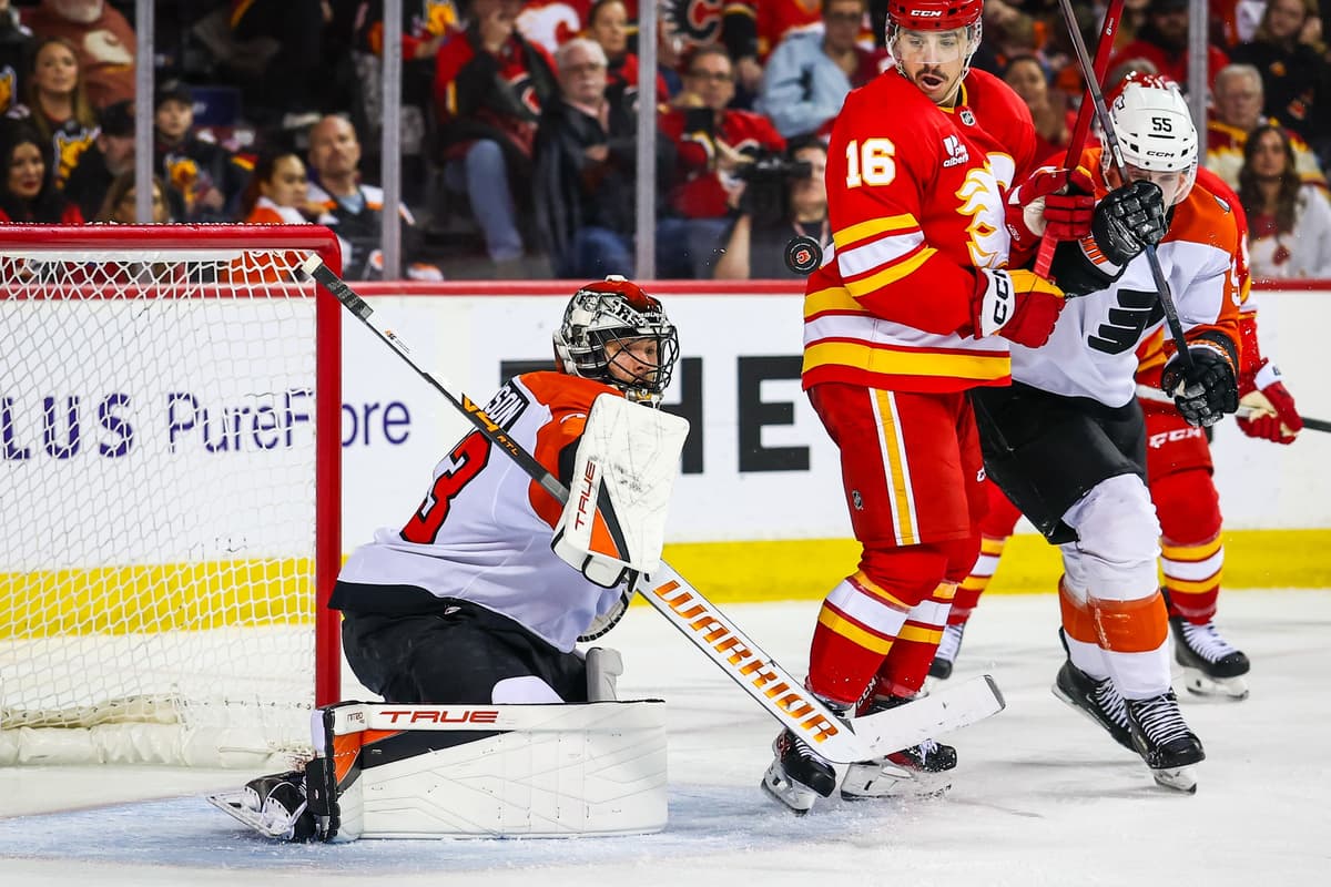 Flames close out 2025 with victory over Flyers