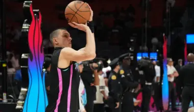 Heat's Tyler Herro made NBA 3-point history 1 game faster than Steph Curry image