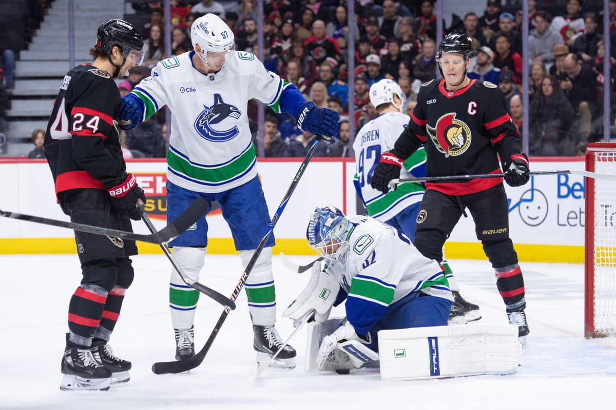 Kevin Lankinen makes 37 saves in Canucks’ 2-1 loss to Senators