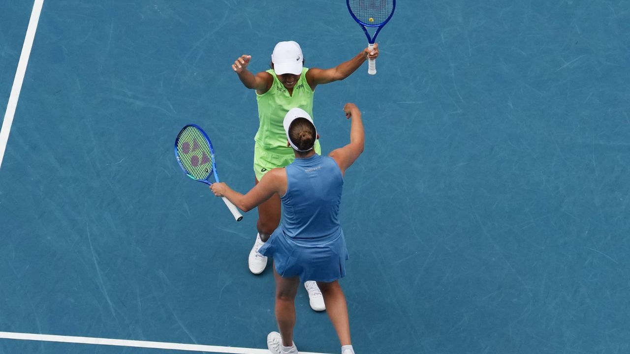 Elise Mertens and Zhang Shuai win the Australian Open women's doubles title