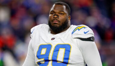 Los Angeles Chargers sign DL Teair Tart to three-year contract extension