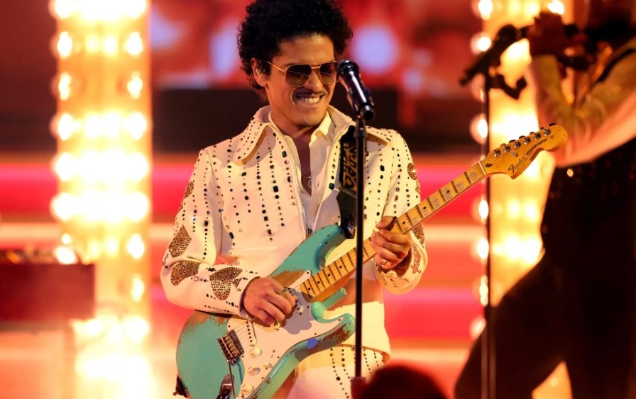 Bruno Mars Adds 30+ 2026 'Romantic' Tour Dates