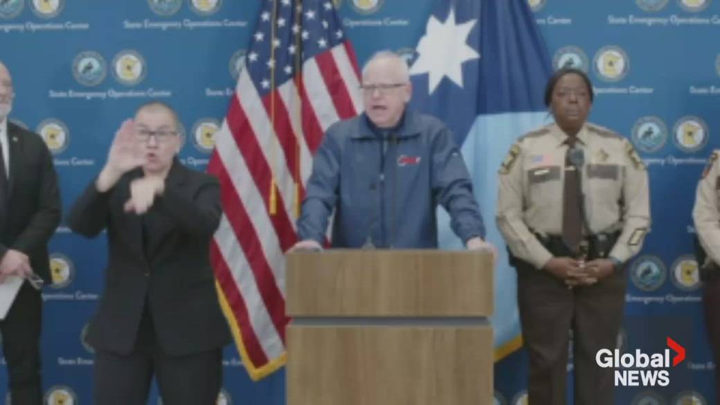 Click to play video: '‘Horrific act’ : Minnesota Gov. Walz blasts Trump administration after 2nd death by federal officer'