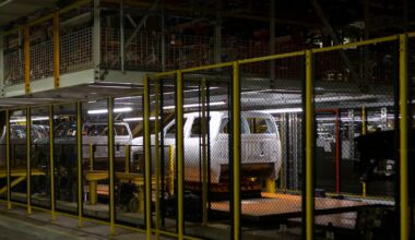 General Motors laying off 700 workers in Oshawa