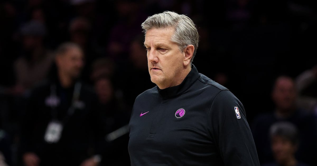 Minnesota Timberwolves, Golden State Warriors return to court in support of grieving community after Minneapolis shooting