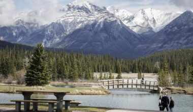 Canadian research shows less snowpack a concern