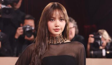 Blackpink’s Lisa Made a Rare Jewelry Move at the Golden Globes Tonight - Town & Country Magazine
