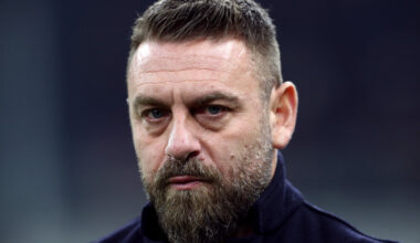 MILAN, ITALY - JANUARY 08: Daniele De Rossi, Head Coach of Genoa, looks on prior to the Serie A match between AC Milan and Genoa CFC at Giuseppe Meazza Stadium on January 08, 2026 in Milan, Italy. (Photo by Marco Luzzani/Getty Images)