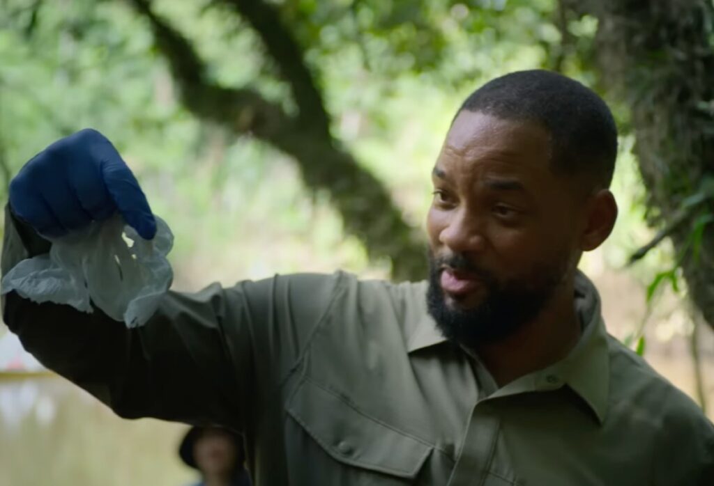Will Smith admires the scale sample he helped collect