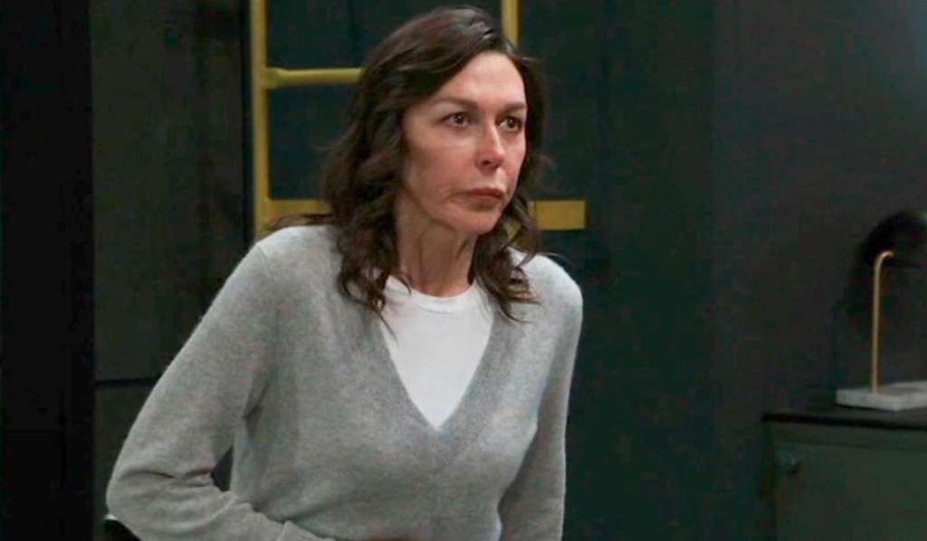 Anna listens to Faison GH