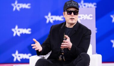 At Davos, Elon Musk Makes a Series of Shock Announcements on SpaceX, Tesla, AI, and Energy