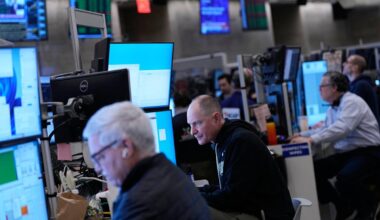 Canada, U.S. stock markets rise as jobs data from both countries came into focus