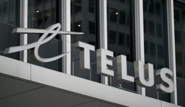 Telus hires financial advisers as it seeks partner for Telus Health business