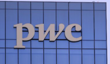 Canadian CEOs less confident in global economy than peers amid trade concerns: survey