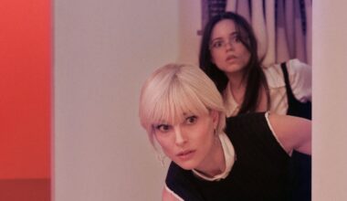 Natalie Portman and Jenna Ortega on What Drew Them to Cathy Yan’s Dark Satire ‘The Gallerist’