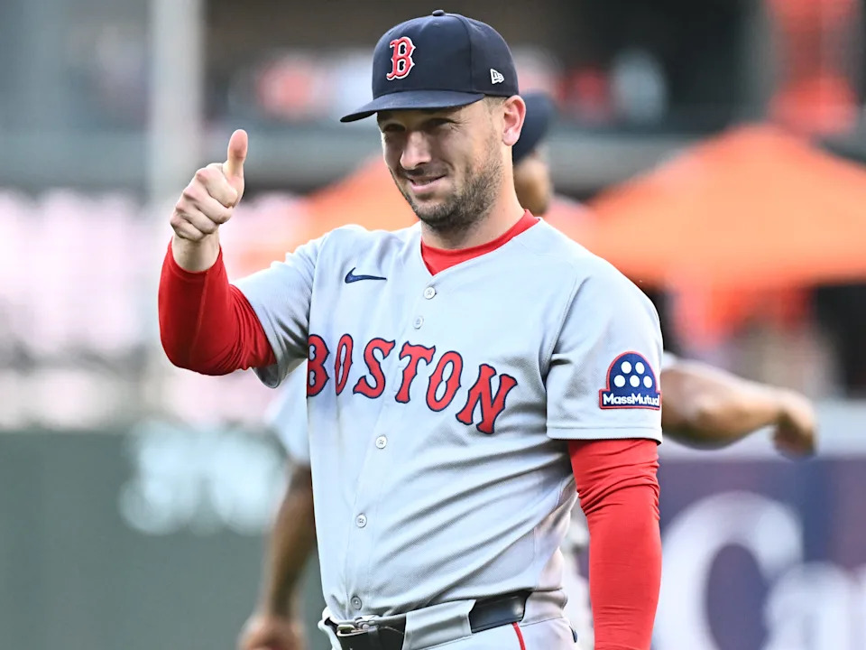 Alex Bregman is a free agent again after spending 2025 with the Boston Red Sox.