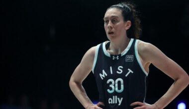 Breanna Stewart holds up 'Abolish ICE' sign ahead of Unrivaled game