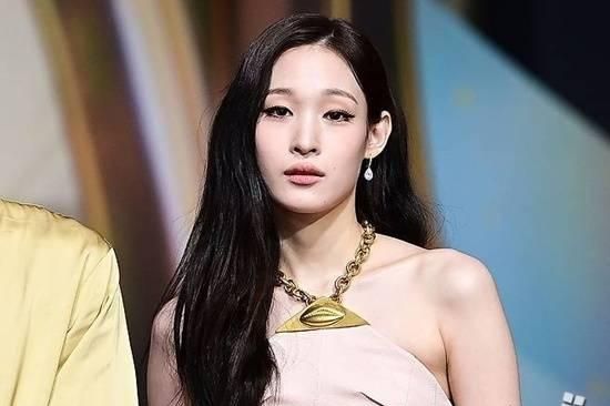 Chaebol heiress-turned-idol Annie returns to Columbia University while keeping her K-pop career alive