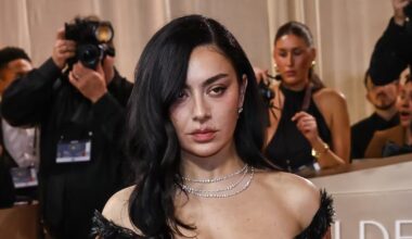 Charli XCX's Hairstylist Breaks Down Her Glam Golden Globes Blowout