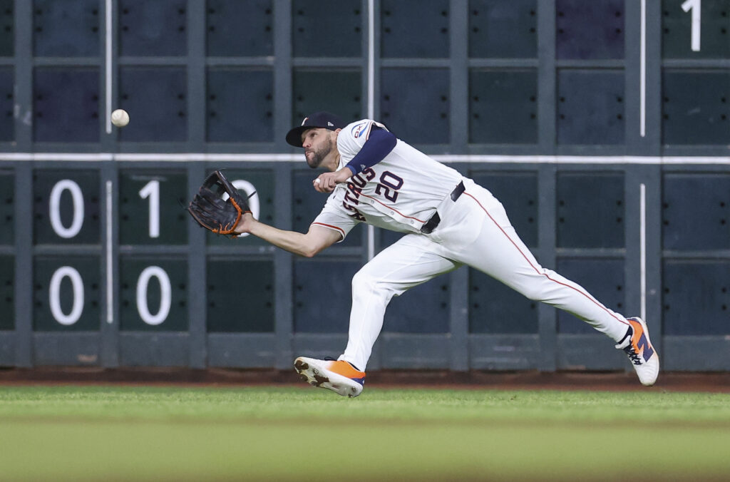 Cubs Sign Chas McCormick To Minor League Deal