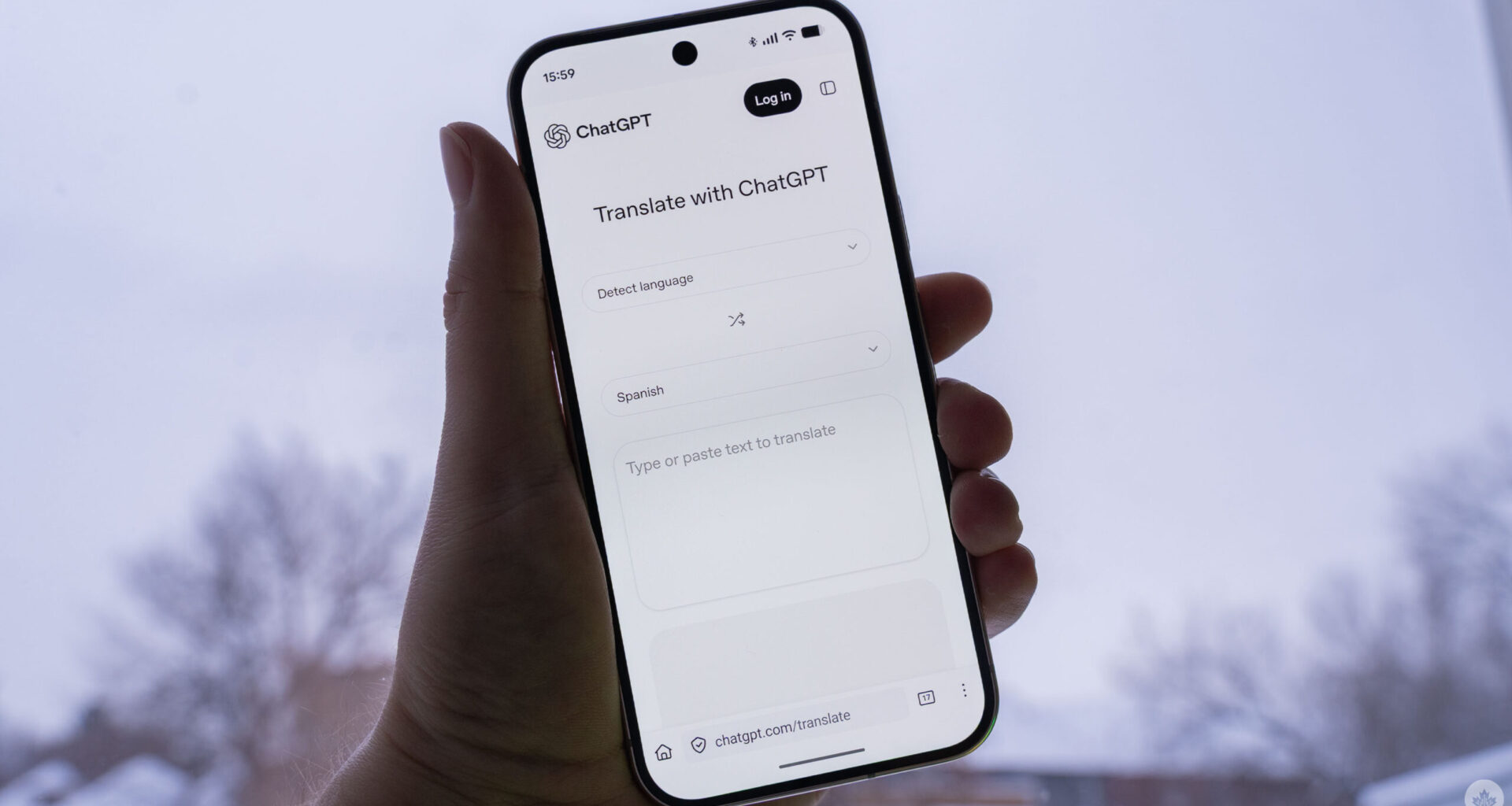 ChatGPT Translate on a phone.