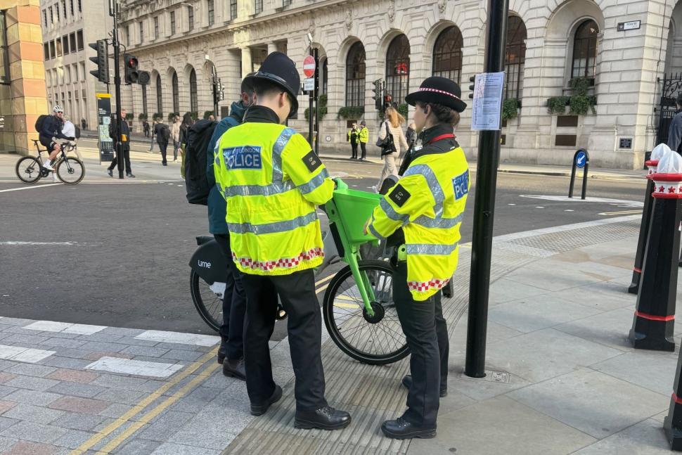 City of London Police fining cyclists