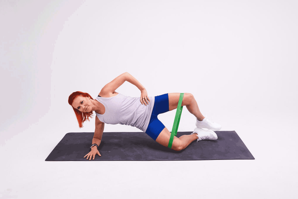 mallory creveling performing a series of underrated exercise moves mallory creveling performing a series of underrated exercise moves