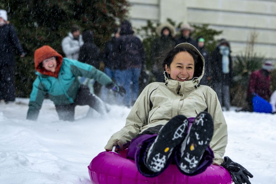 CDC: Average U.S. life expectancy hit record high in 2024