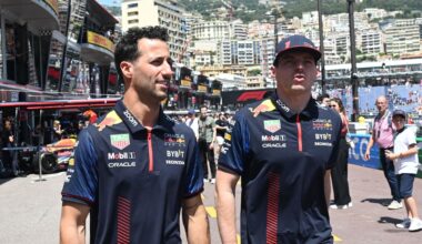 Daniel Ricciardo makes Red Bull appearance as Max Verstappen and Arvid Lindblad take on fun challenge