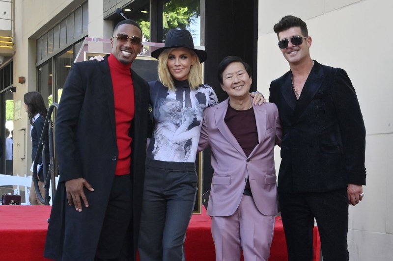 Queen Corgi reveals own identity on 'Masked Singer'