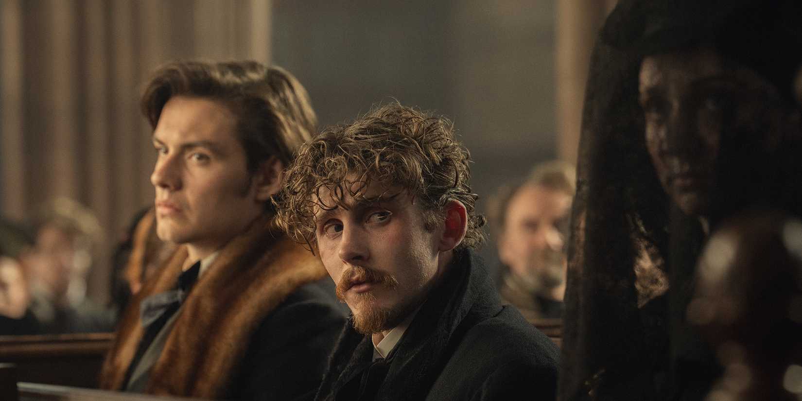 Edward, Benjamin and Anne looking sad while sitting next to each other in House of Guinness