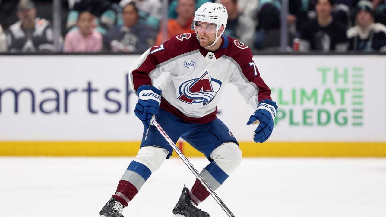 NHL Status Report: Toews joins Avalanche for 4-game road trip