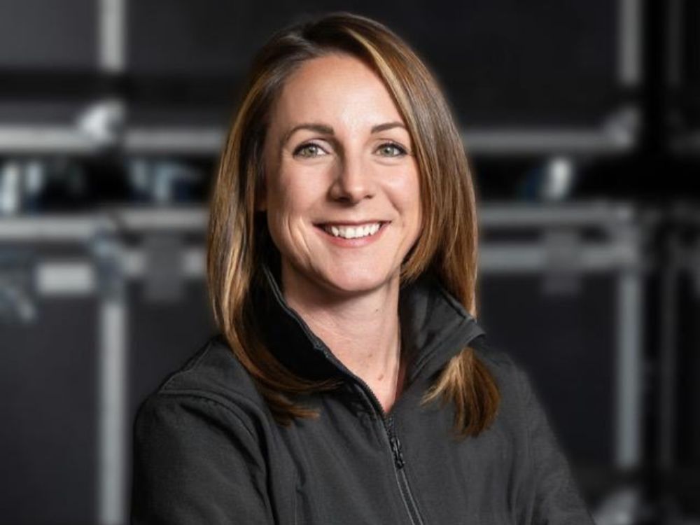 THE LOOP HIRES RACHEL BROERE- Golf Retailing