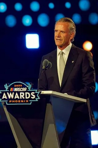  Chris Graythen/Getty Steve Phelps