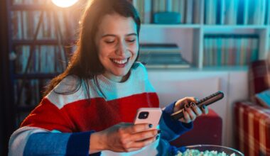 Why ‘unwinding’ with screens may be making us more stressed – here’s what to try instead