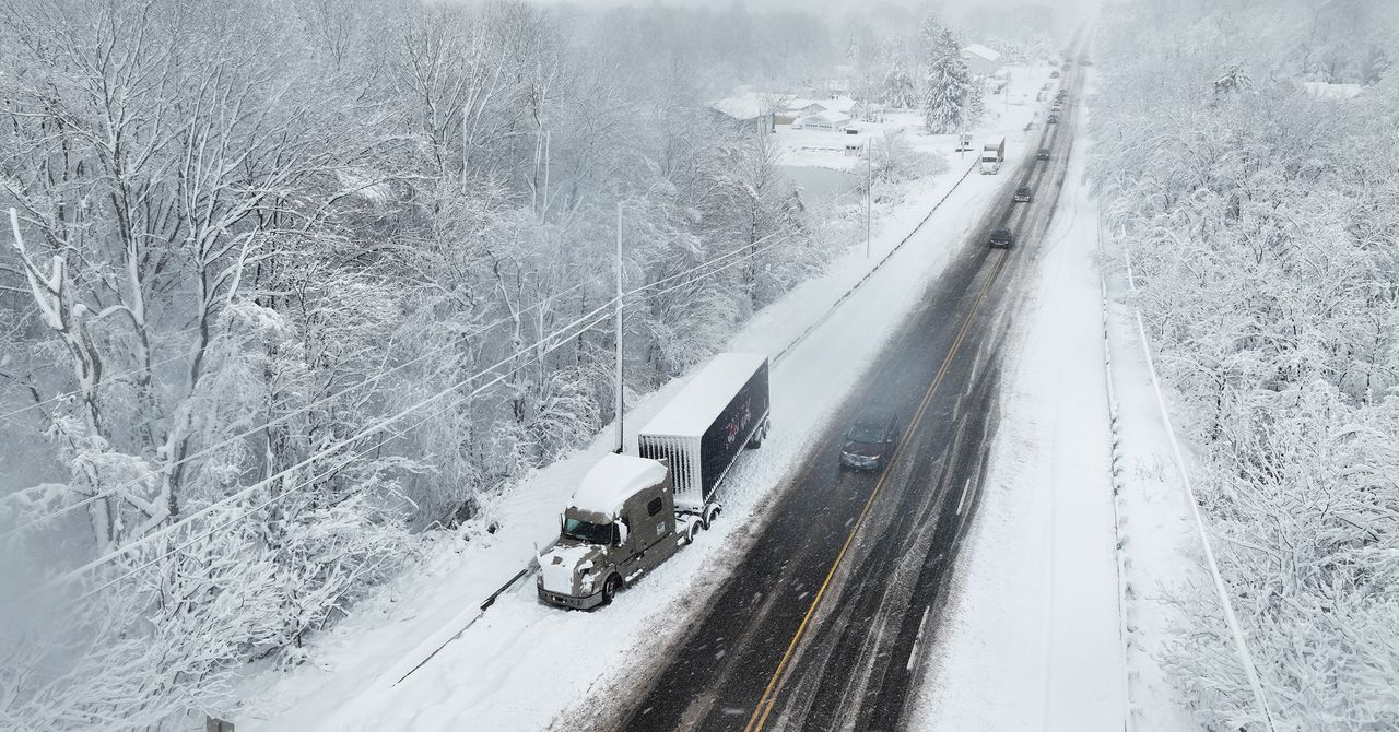 This Mega Snowstorm Will Be a Test for the US Supply Chain