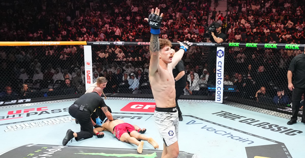 Top lightweight prospect books new opponent for UFC 325