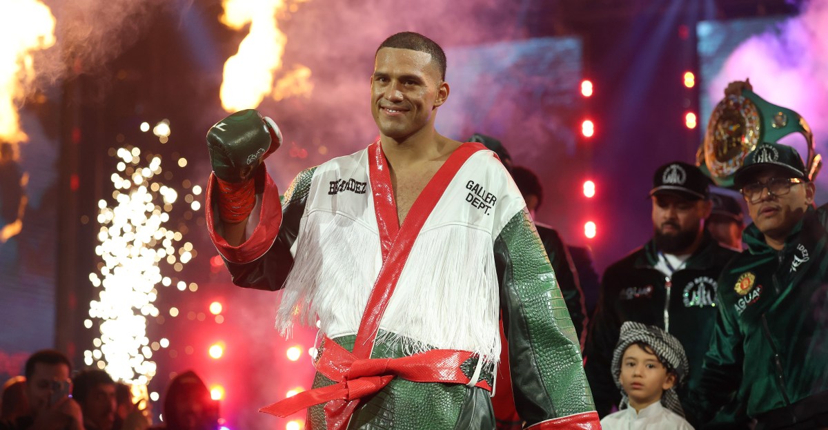 Benavidez Moves Up To Face ‘Zurdo’ On May 2