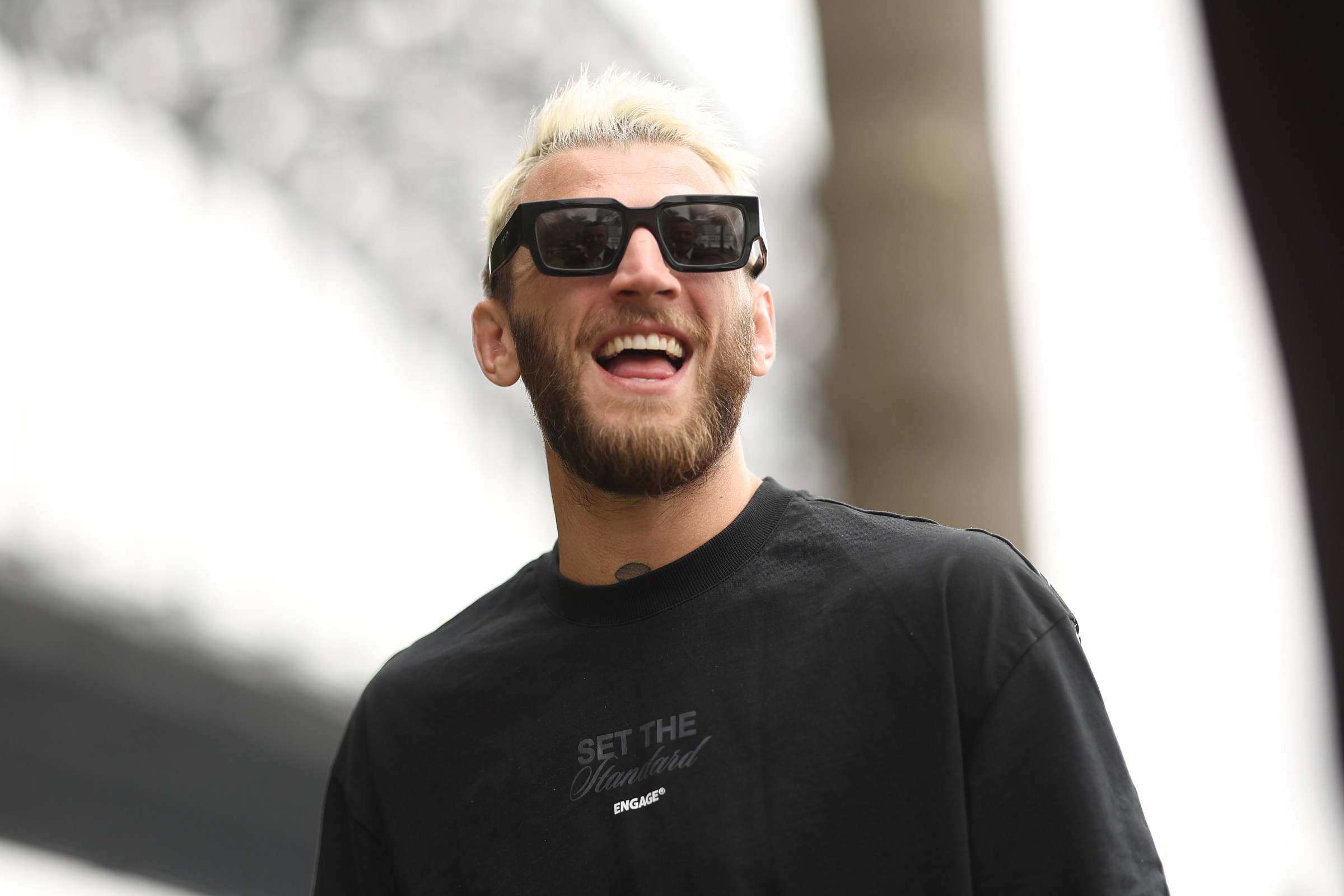 Dan Hooker wants to ruin Benoit Saint Denis’ title chances at UFC 325.