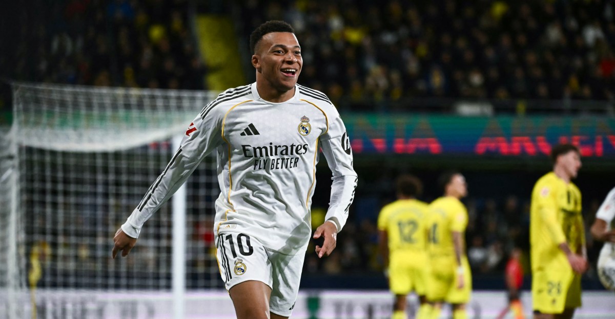 Rival Watch: Real Madrid overtake Barcelona as La Liga leaders with win over Villarreal