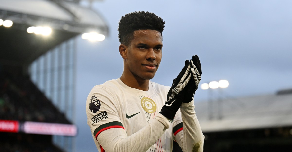 Deco explains why Barcelona didn’t go for Estevao